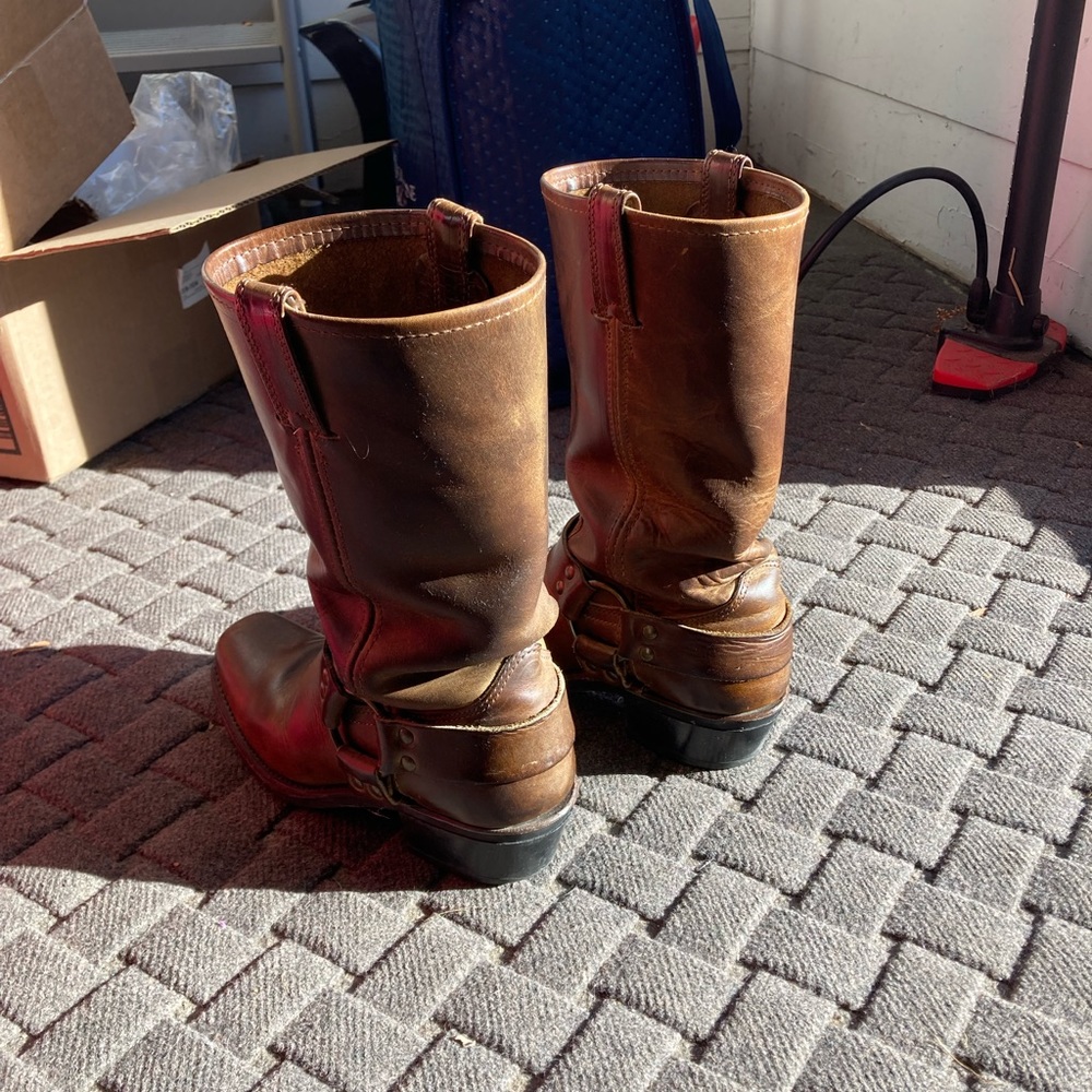 Used 8.5 FRYE mid calf biker boot - Picture 2 of 6
